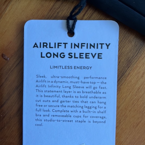 Alo Airlift Cutout Crop Top, NEW - Picture 7 of 12